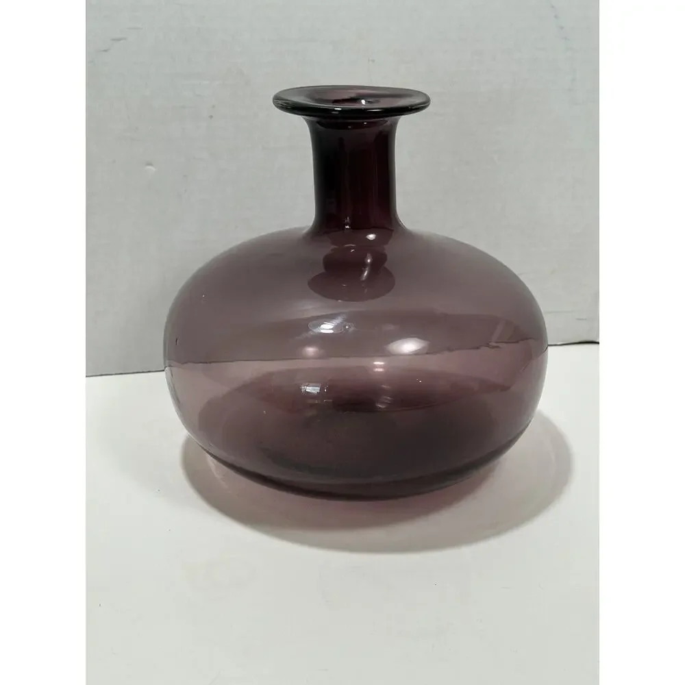 Vintage Art Glass Hand Blown Purple Amethyst‎ Oval Bud Vase Round Bulb Vase 8.5”